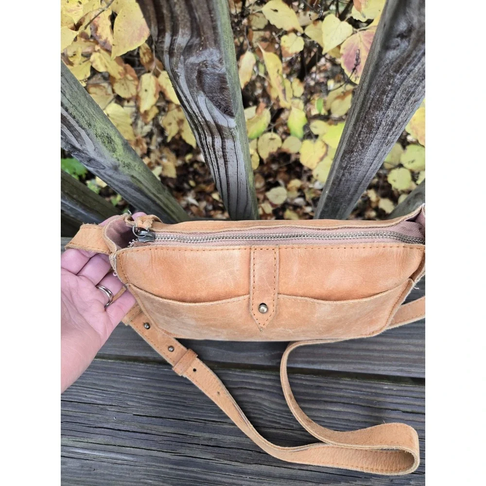 Able Crossbody Bag Leather Camel Distressed Purse Handmade‎